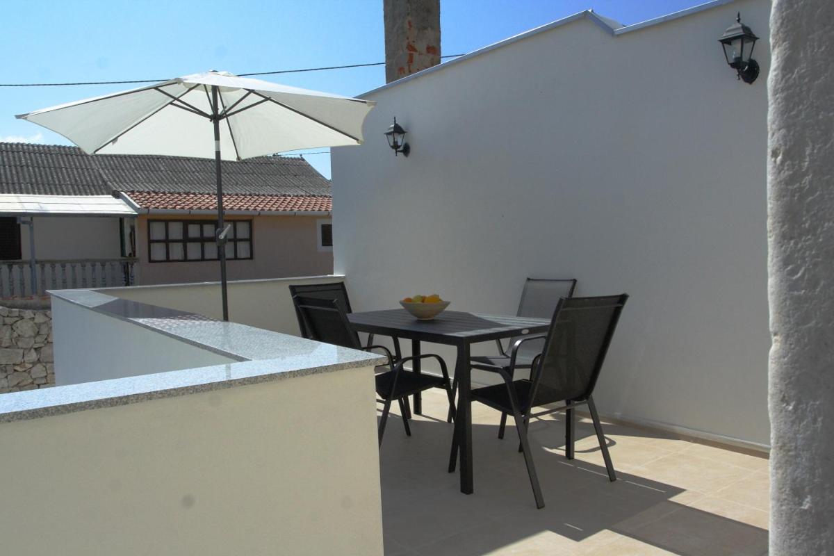 Apartmani Mustaca Dvori Привлака Экстерьер фото